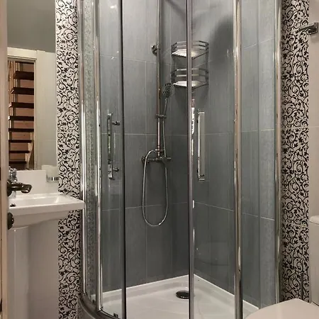 олівія Apartment *